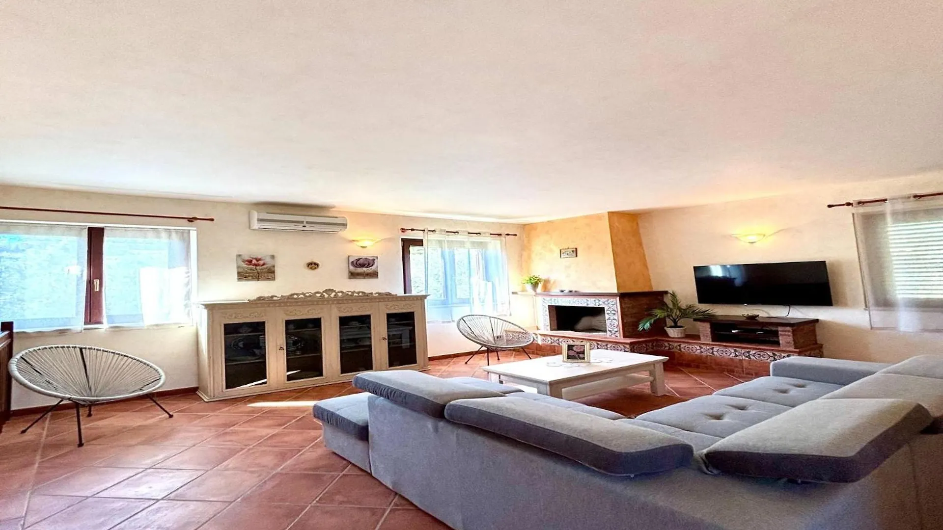 Holiday Home With Pool And Beautiful View In Francavilla Di Sicilia
